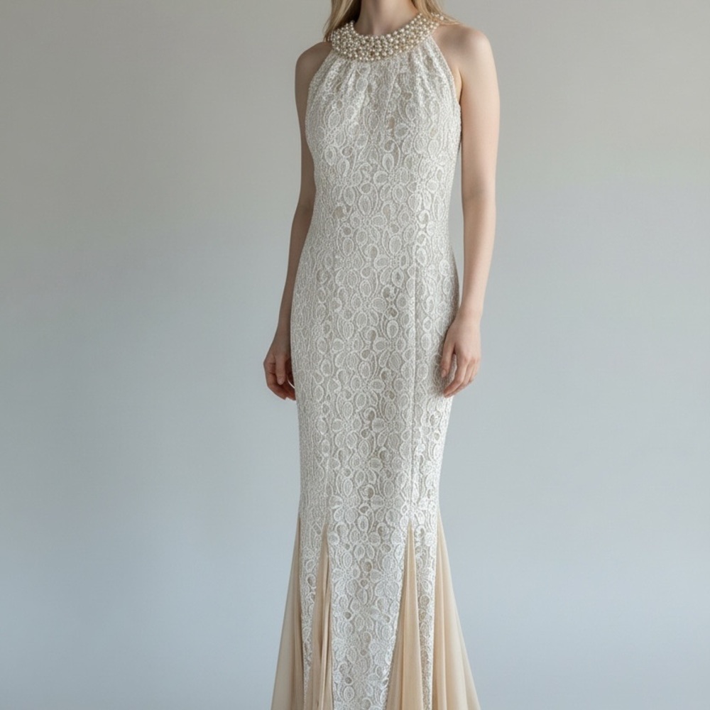 Cache Elegant Cream Lace Gown